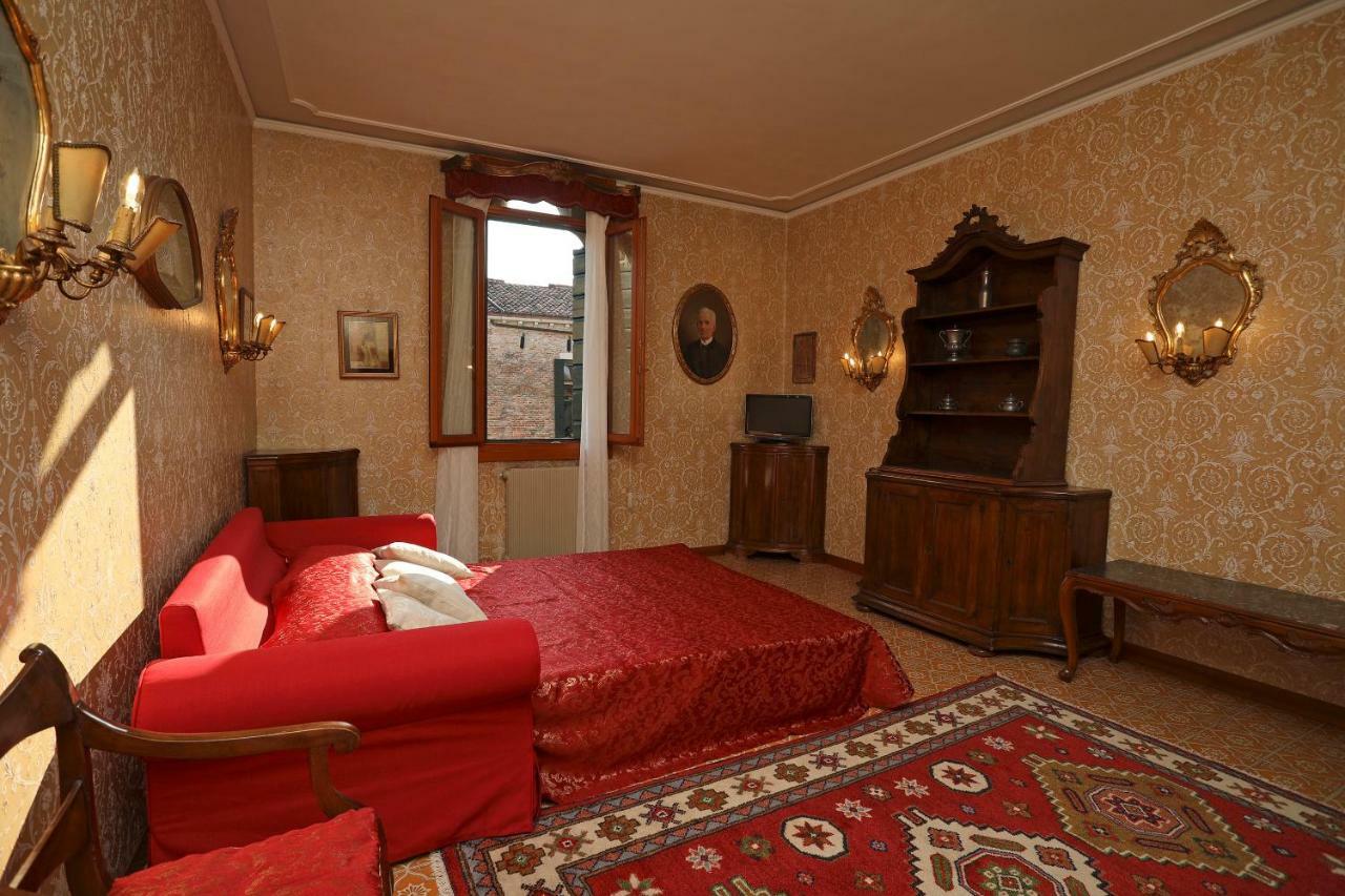 Apartment Ca Barbaro With Altana-appartamenti Storici- Venedig